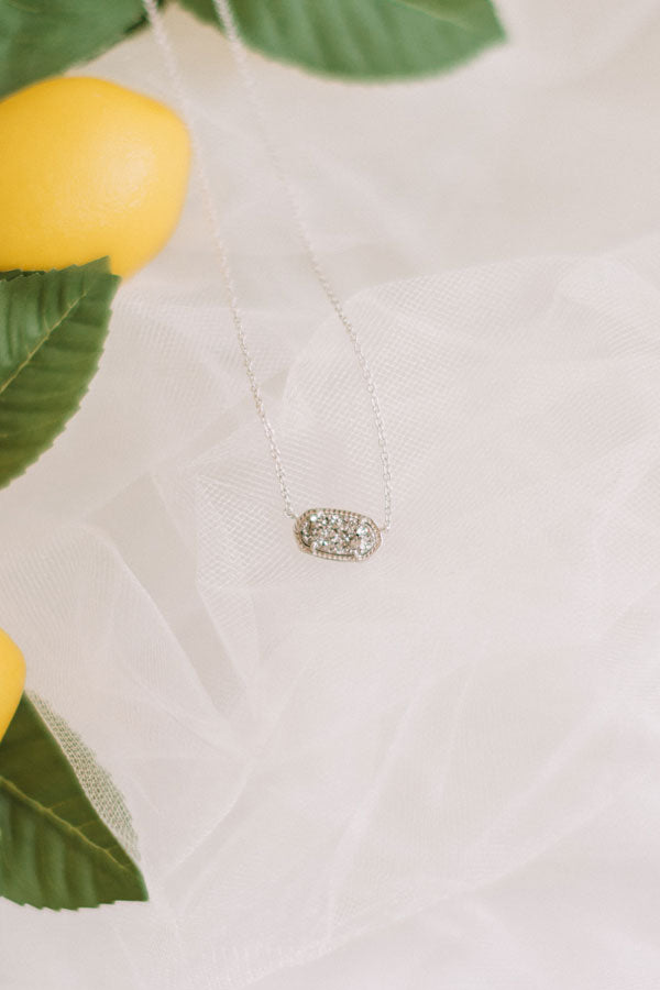 Kendra Scott Elisa Silver Pendant Necklace in Platinum Drusy Image - 2