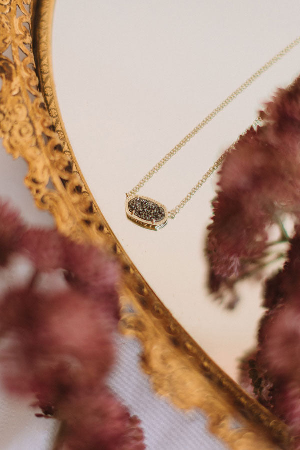 Kendra Scott Elisa Gold Pendant Necklace in Platinum Drusy Image - 2