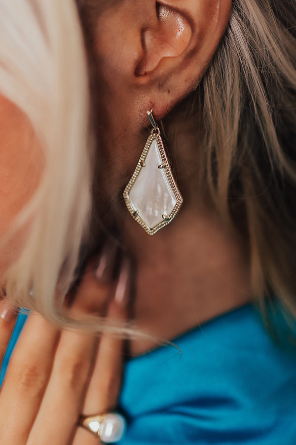 Kendra Scott Alex Gold Drop Earrings in Ivory Pearl Image - 2
