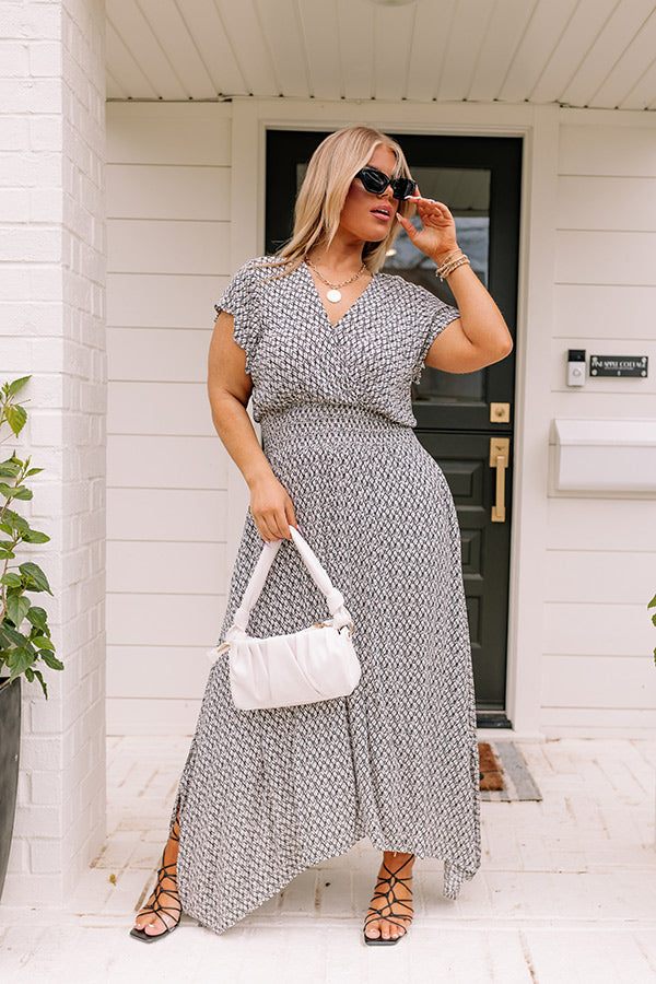 Cute Casa Maxi In Ivory Curves Image - 1