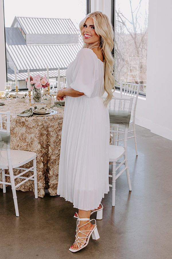 Recent Romance Pleated Midi In White Curves Image - 2