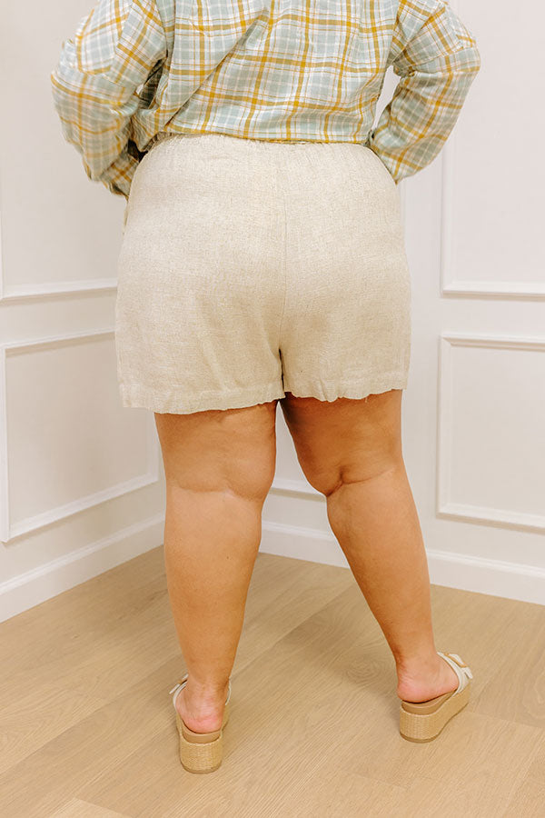 The Beatriz High Waist Linen-Blend Shorts Curves Image - 3