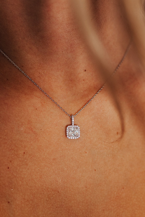 Simply Glowing Necklace In Silver Image - 2