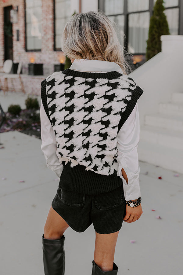 Seasonal Warmth Houndstooth Sweater Vest Image - 3