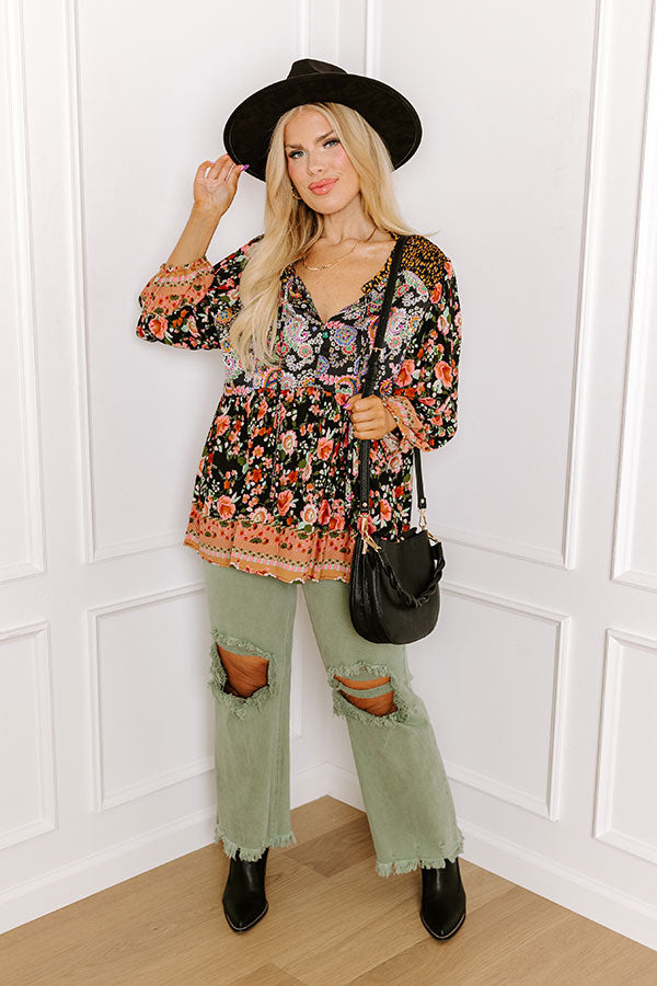 Amber Abundance Floral Top Curves Image - 2