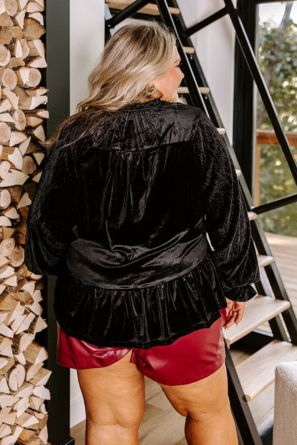 Statement Maker Velvet Top In Black Curves Image - 4