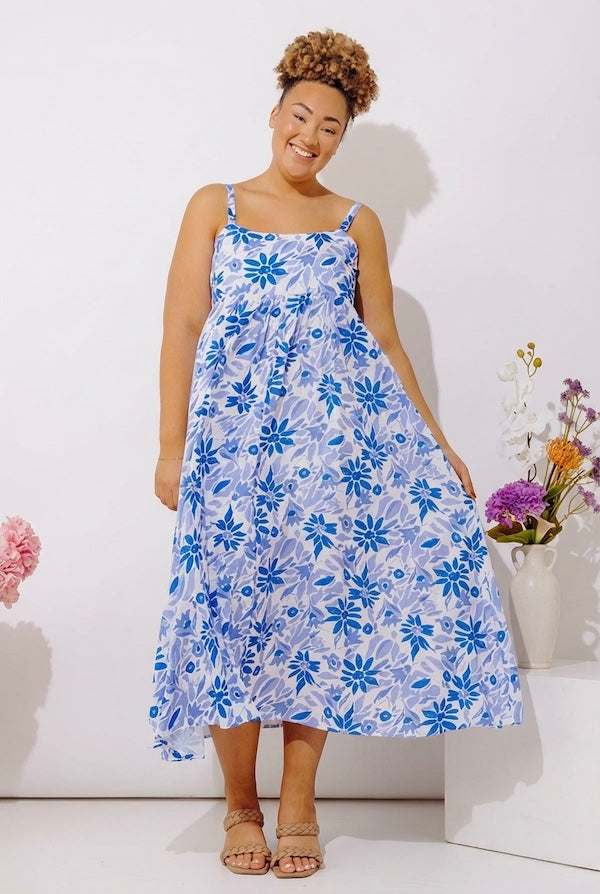Tranquil Time Floral Midi Dress in Ocean Blue Curves Image - 5