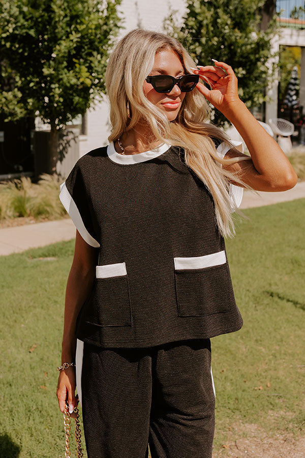 Modern Metropolis Shift Top in Black Image - 1