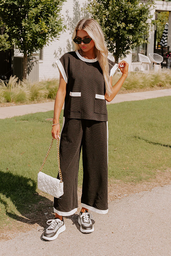Modern Metropolis Shift Top in Black Image - 2