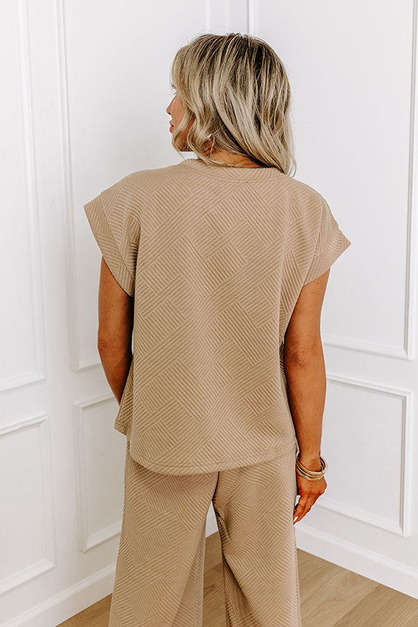 Cue The Cozy Shift Top in Warm Taupe Image - 4
