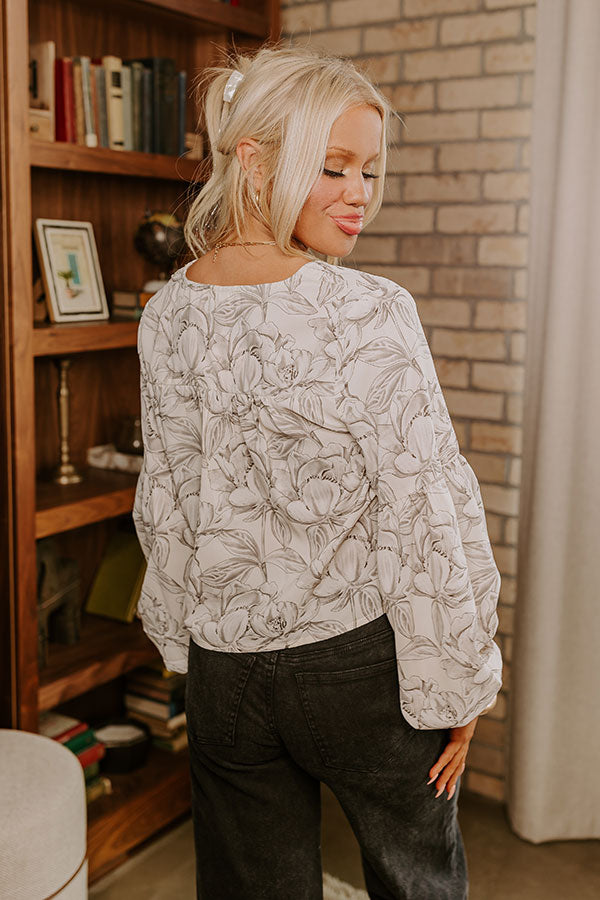 Courtyard Dreaming Floral Top in Grey Image - 4