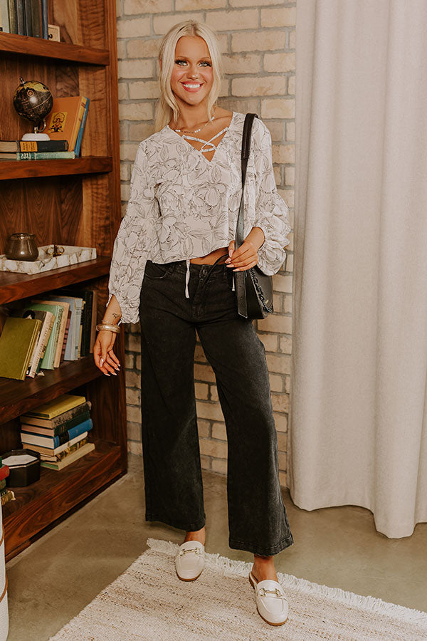 Courtyard Dreaming Floral Top in Grey Image - 5