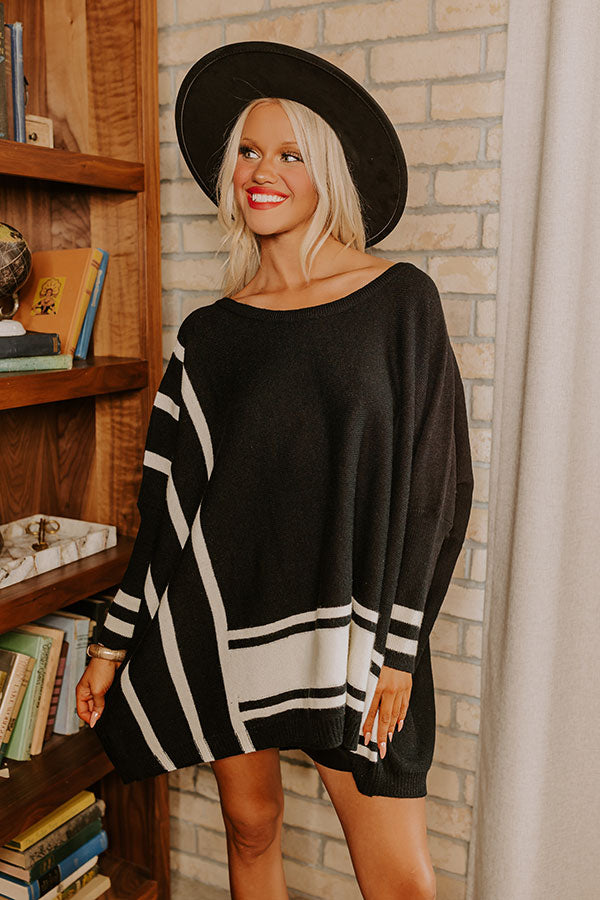 Cozy Lifestyle Oversized Sweater in Black Image - 1