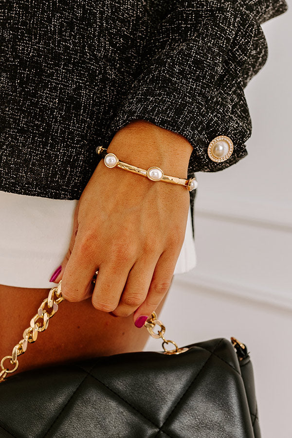 Cocktails And Cheers Stretch Bracelet in Pearl