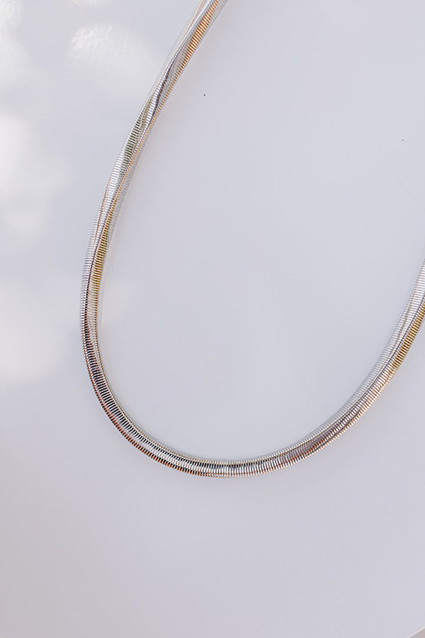 Cue The Chic Necklace in Silver Image - 3
