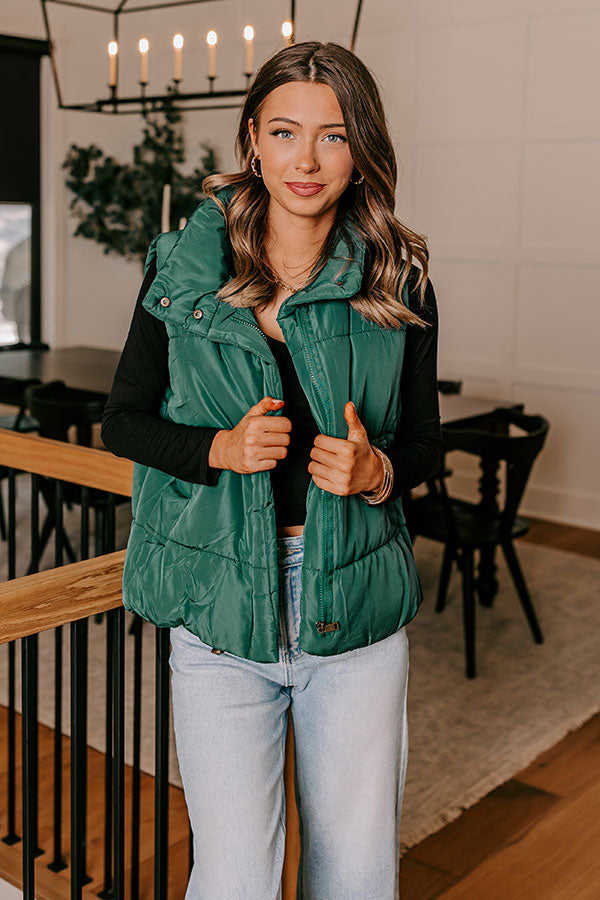 Creekside Cabin Puffer Vest in Hunter Green Image - 1