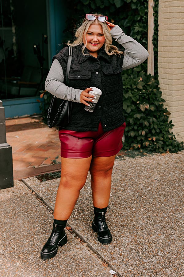 Cedar Creek Quilted Vest in Black Curves Image - 2