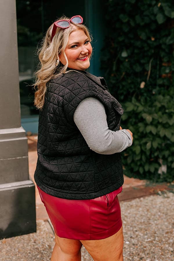 Cedar Creek Quilted Vest in Black Curves Image - 3