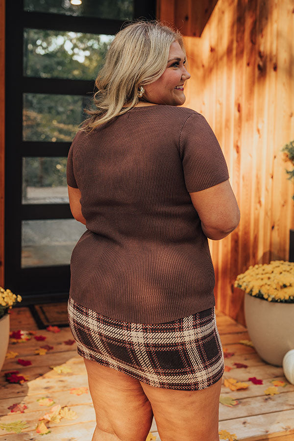 Cafe Hangout Ribbed Henley Top in Chestnut Curves Image - 4