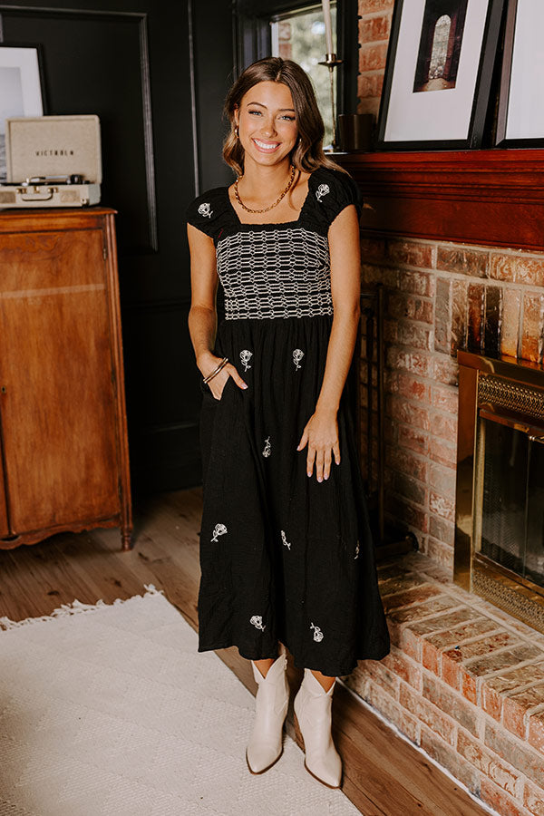 Napa Nights Smocked Midi in Black Image - 1