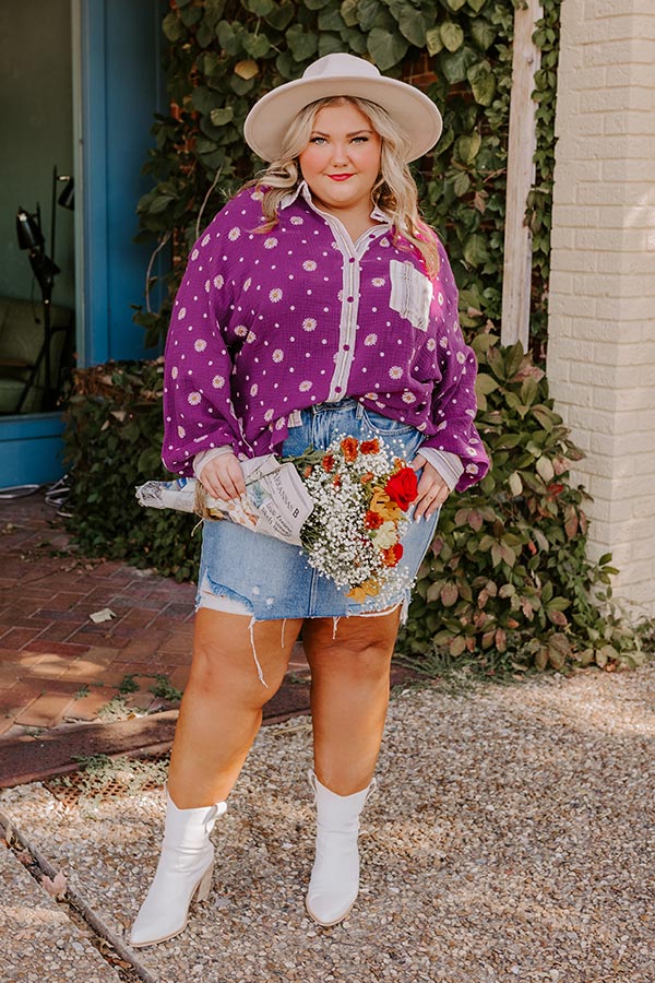 Daisy Does It Button Up Curves Image - 1