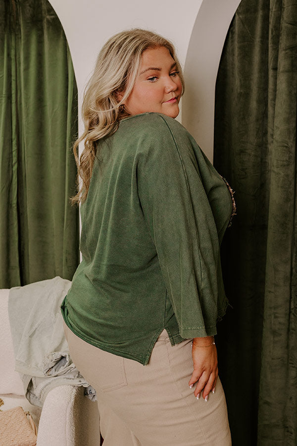 Peace And Love Vintage Wash Tee in Hunter Green Curves Image - 3