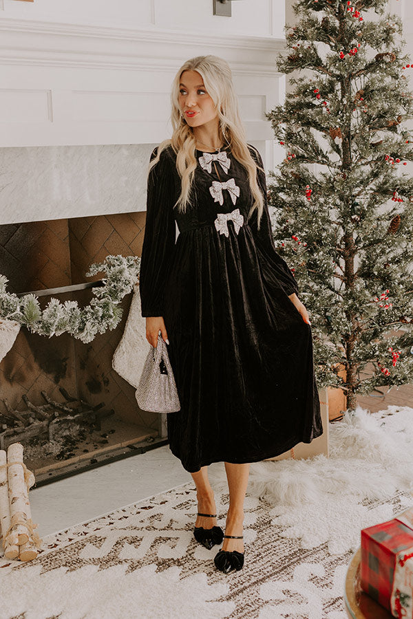 For The Love Of Bows Velvet Midi in Black Image - 2