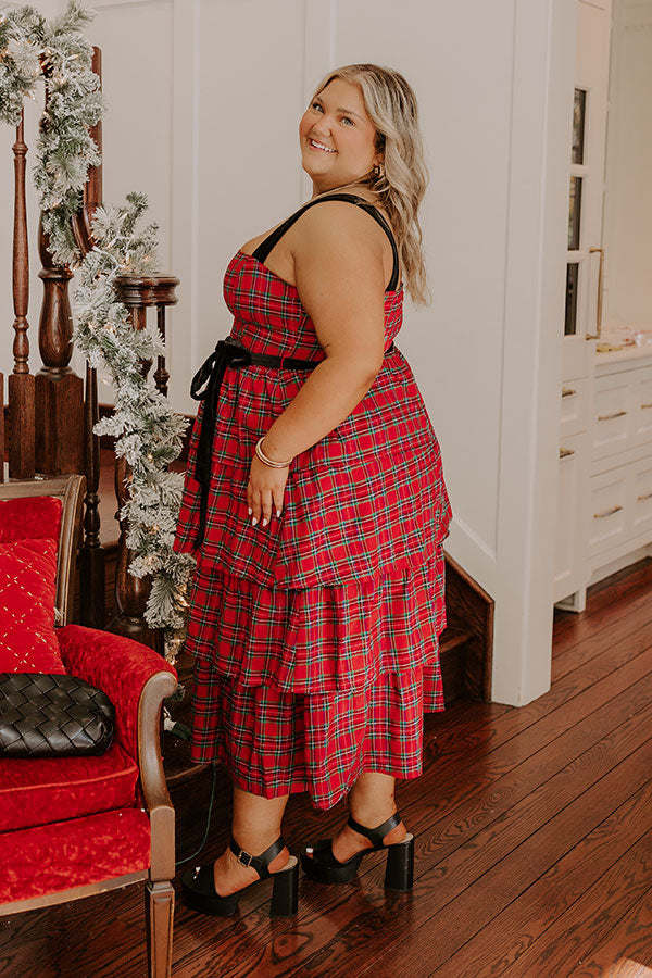Holiday Harmony Plaid Tiered Midi Curves Image - 4