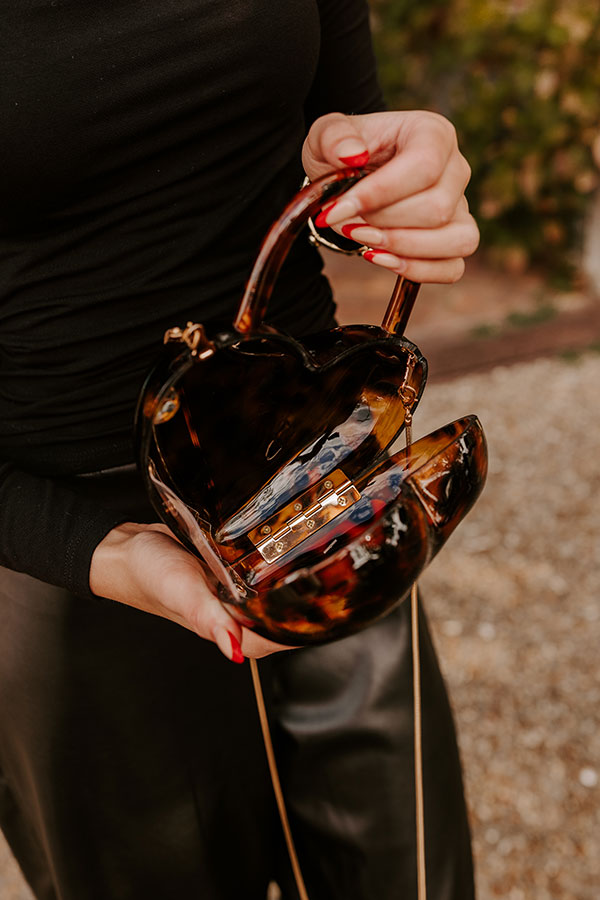 Cosmopolitan Chic Purse Image - 2