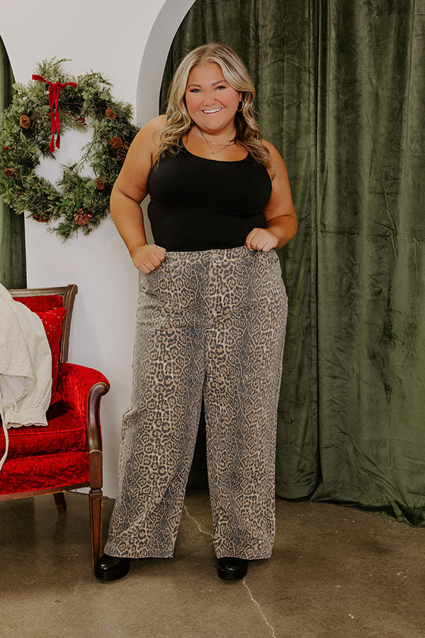 The Chloe High Waist Pants Curves Image - 2