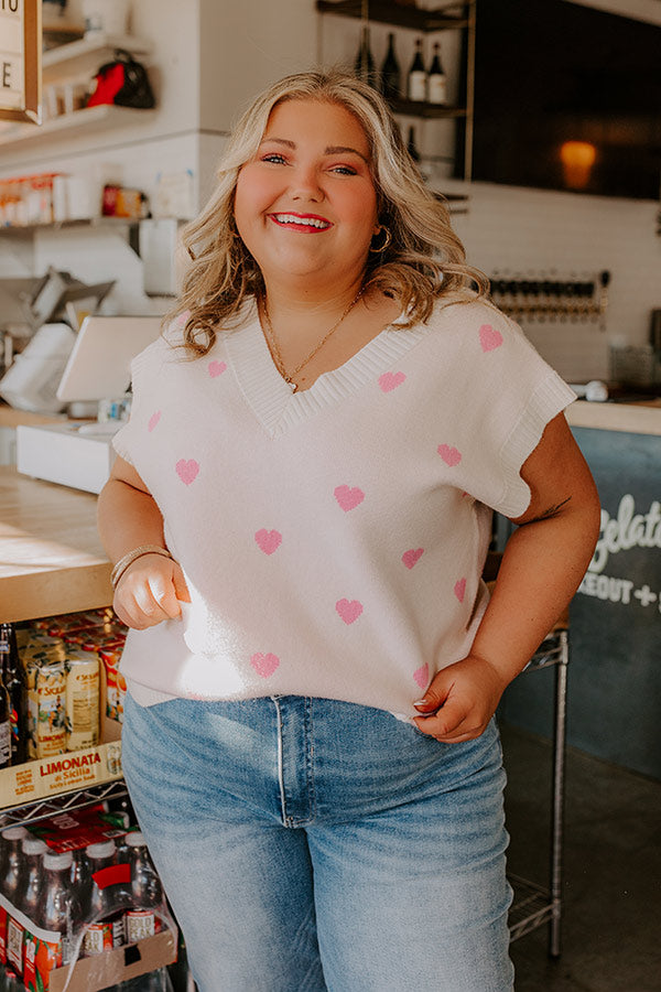 Hugs And Kisses Vest Top in Cream Curves Image - 3
