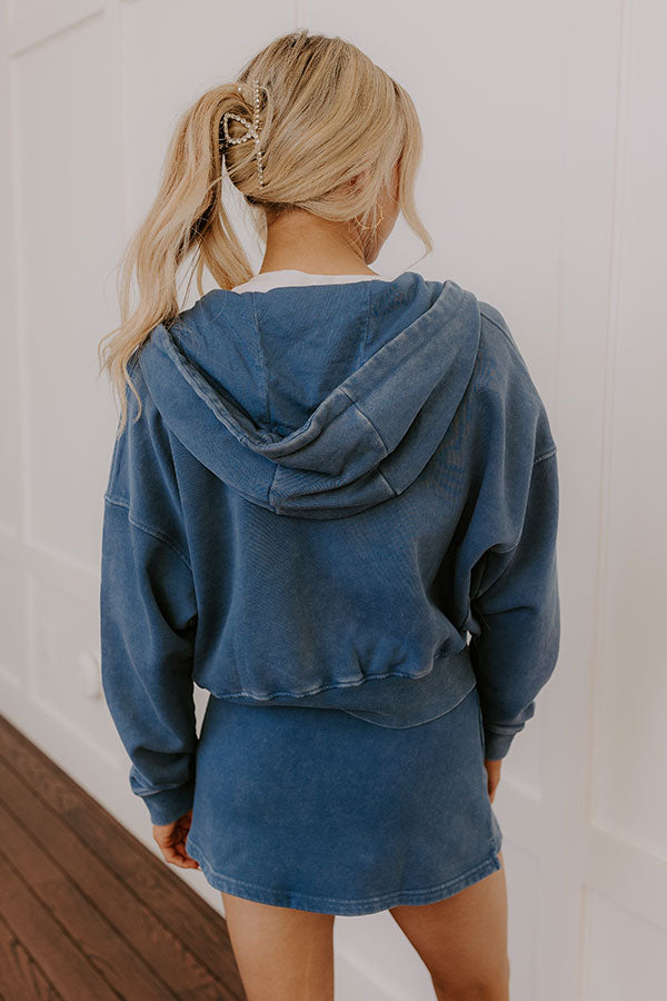 Always On The Go Vintage Wash Sweater in Blue Image - 5