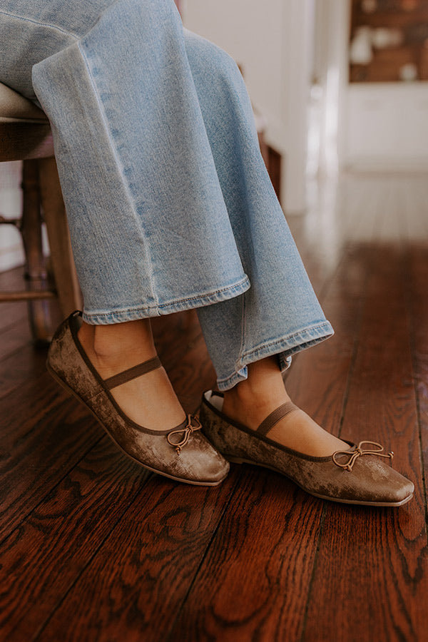 The Emily Velveteen Flat in Mocha