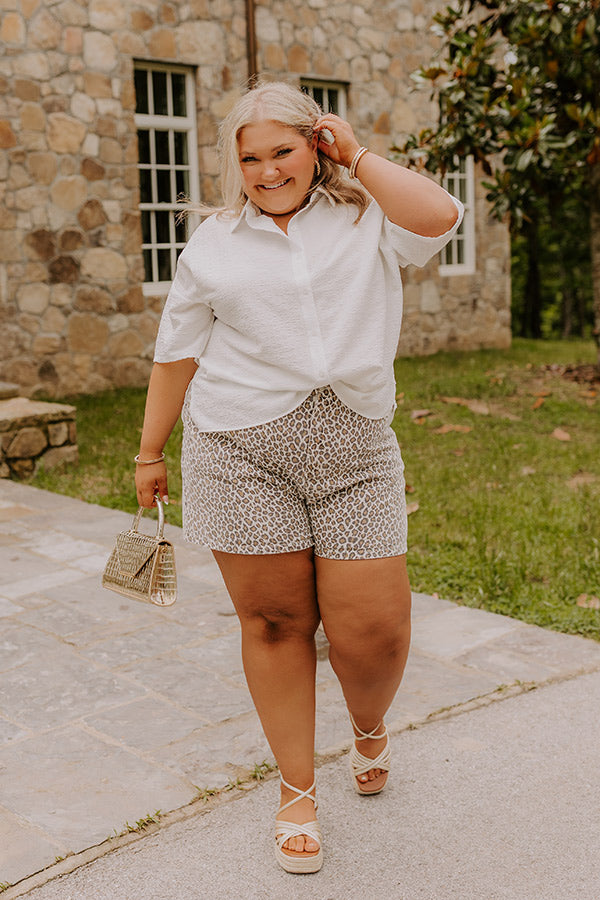 Little Coastal Town Button Up Curves Image - 2