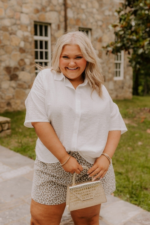 Little Coastal Town Button Up Curves Image - 1