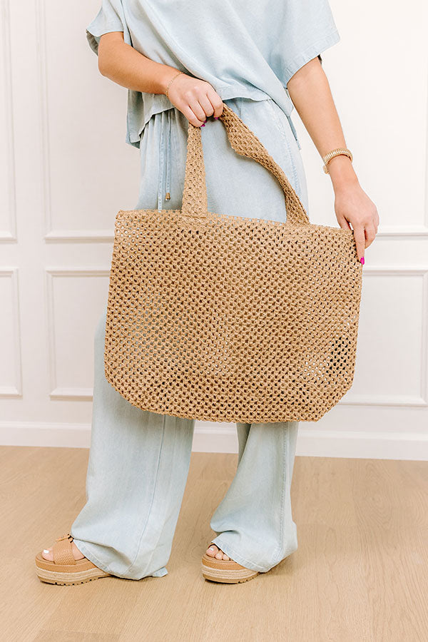 Beachy Vibes Raffia Crochet Tote in Brown Image - 4