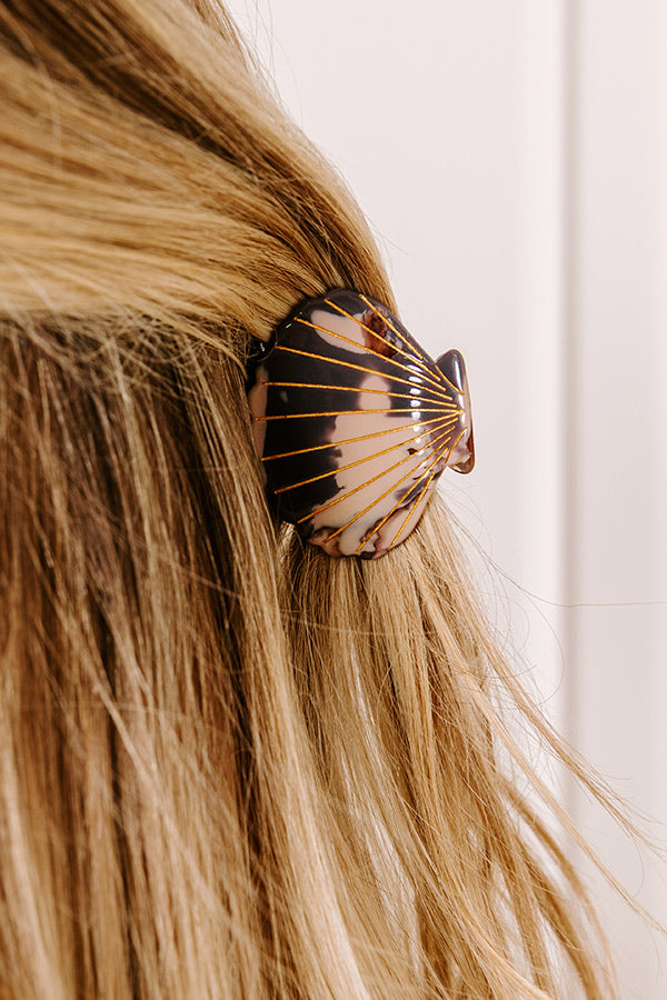 Collecting Seashells Hair Claw Clip in Grey Image 1