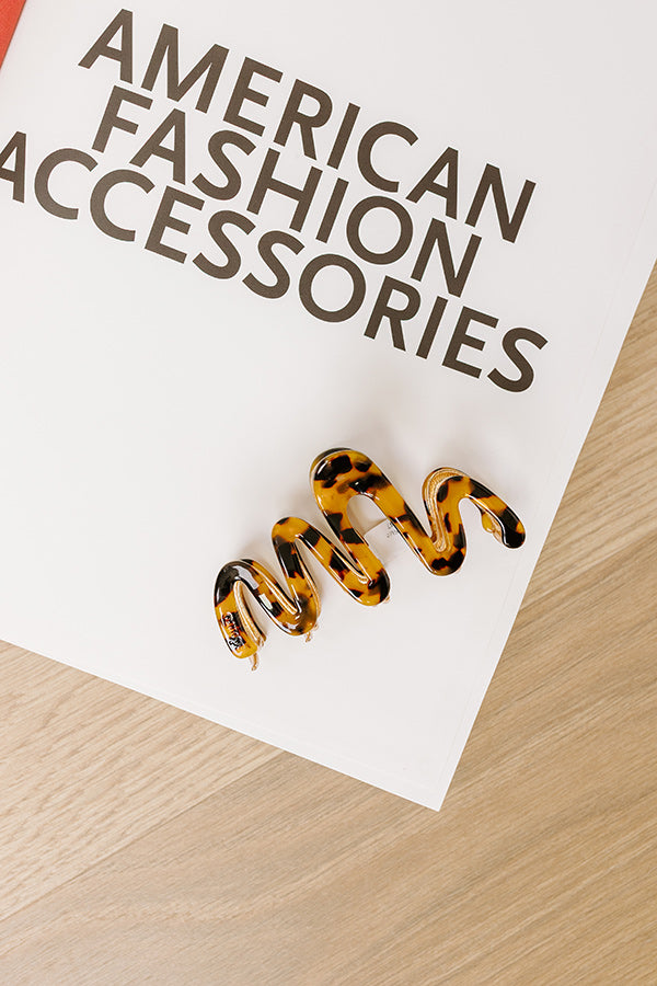 Girl On The Go Hair Claw Clip in Golden Honey Image 1