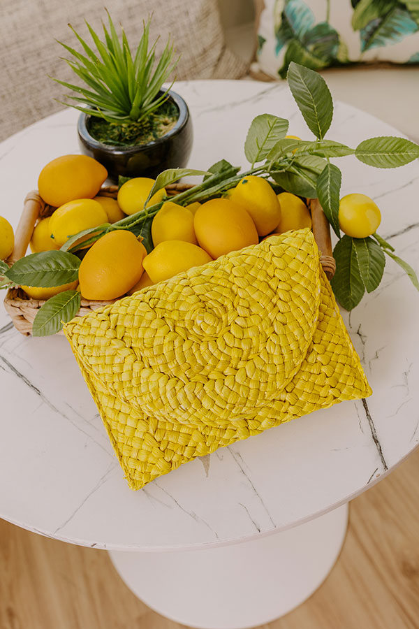 Sunny Refresh Woven Clutch in Yellow Image - 2
