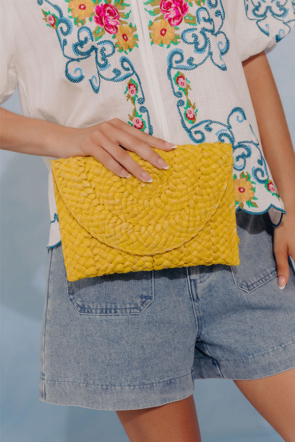 Sunny Refresh Woven Clutch in Yellow Image - 1