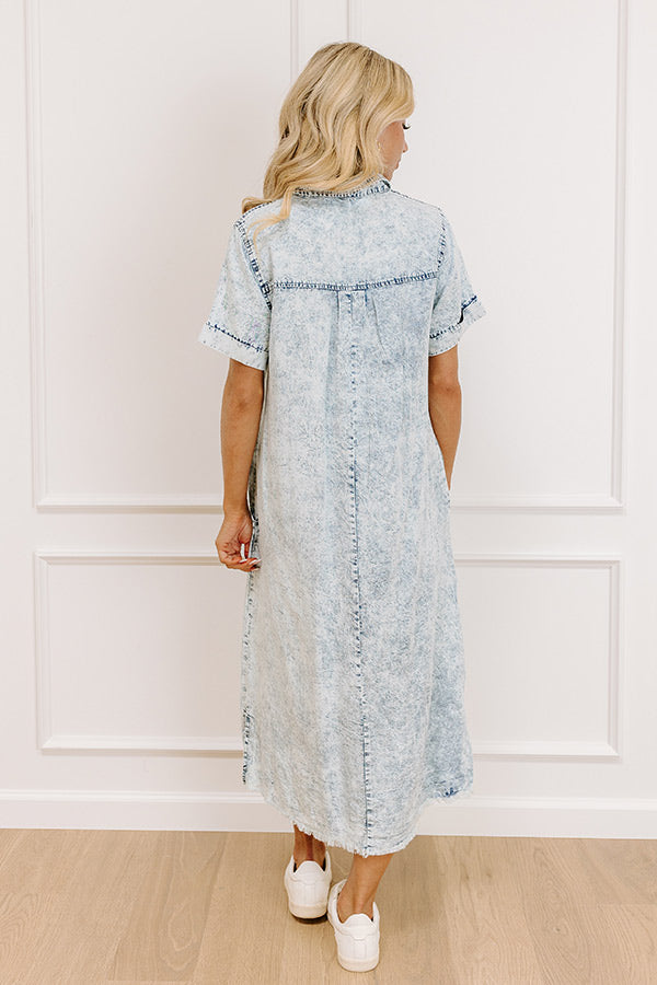 Lake Days Ahead Chambray Midi in Light Wash Image 3