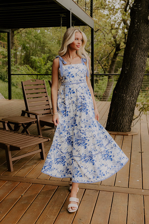 Graceful Smile Floral Maxi Dress Image - 3