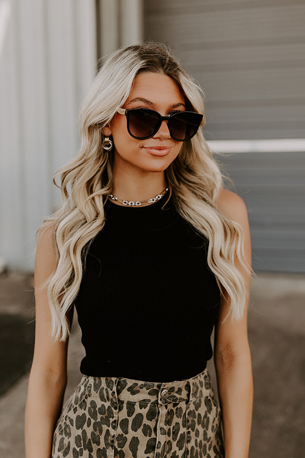 Quay Date Night Sunnies in Black Image 5