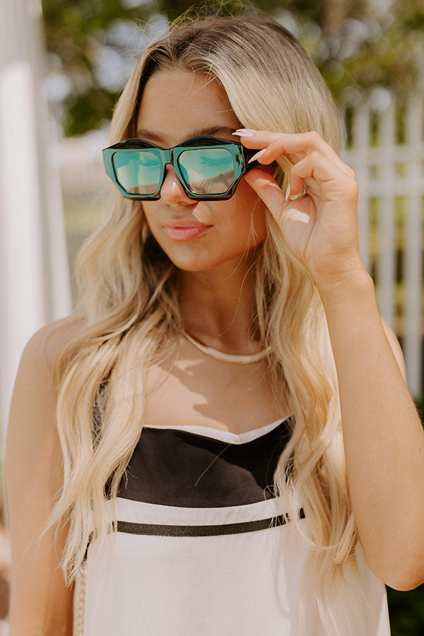 Bungalow Cutie Sunnies in Black with Green Lens Image 4