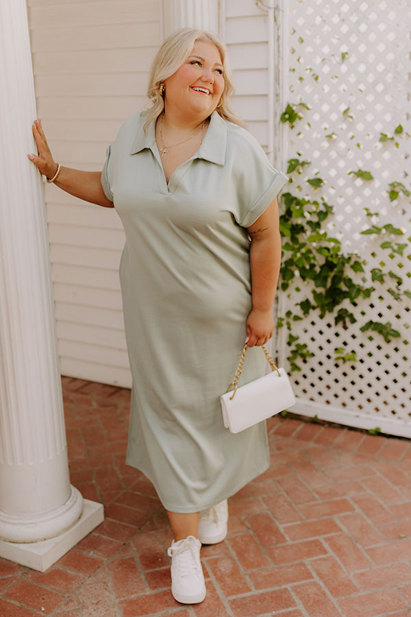 Cue The Casual T-shirt Midi Dress in Sage Curves Image 2