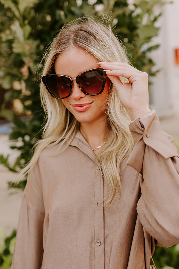 Quay All Talk Oversized Cat Eye Sunnies in Tortoiseshell Image 3