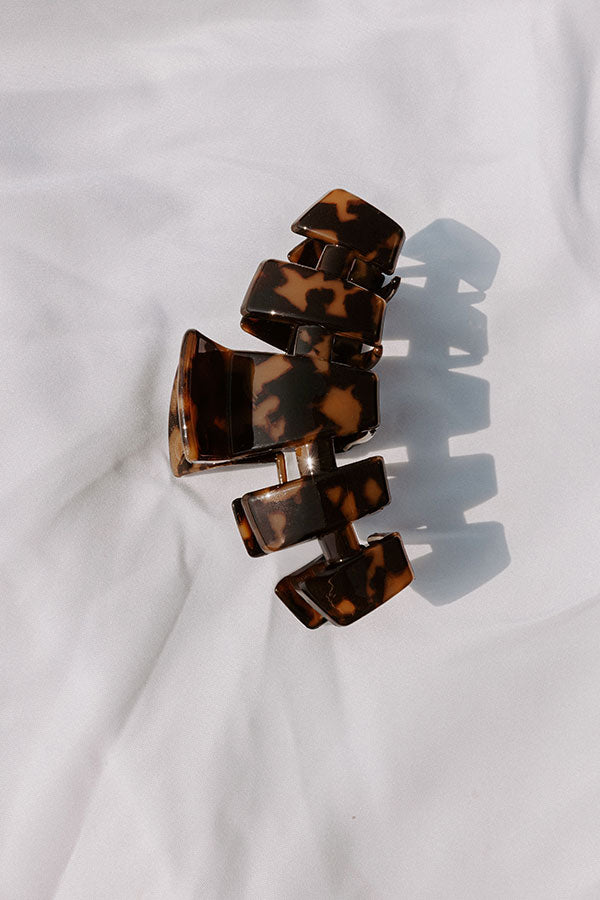 Classic Large Hair Claw Clip in Tortoiseshell  Image 1