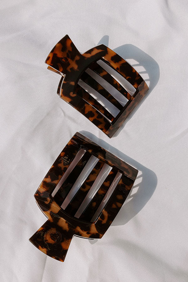 Flat Medium Square Hair Claw Clip in Brown Tortoiseshell  Image 3