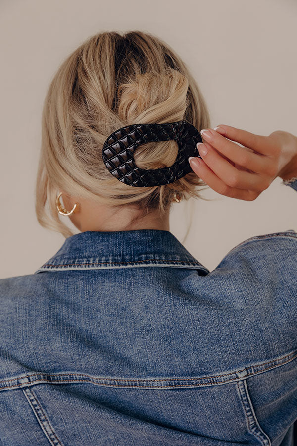 Quilted Large Round Hair Claw Clip in Black Image - 1
