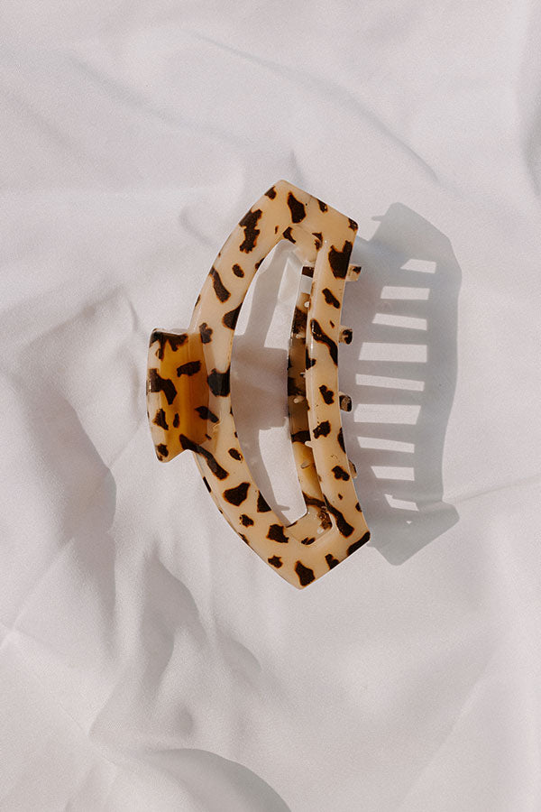 Open Large Hair Claw Clip in Blonde Tortoiseshell Image 1